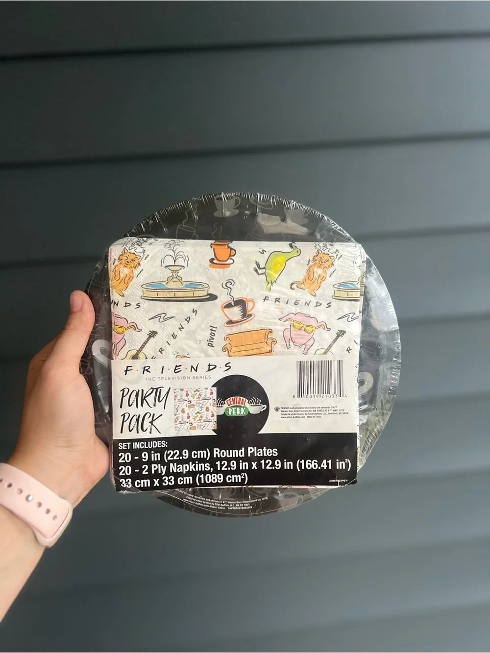 FRIENDS Themed Party Pack Plates & Napkins